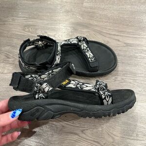teva sandals